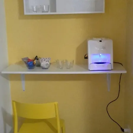 Couette-café A Due Passi Dal Centro 3*